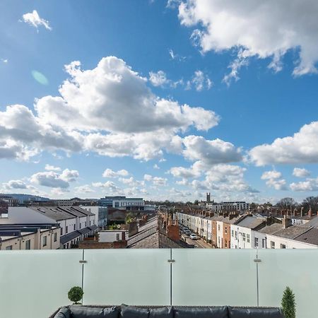 The Burton Penthouse By Fortuna Property Cheltenham Exteriör bild