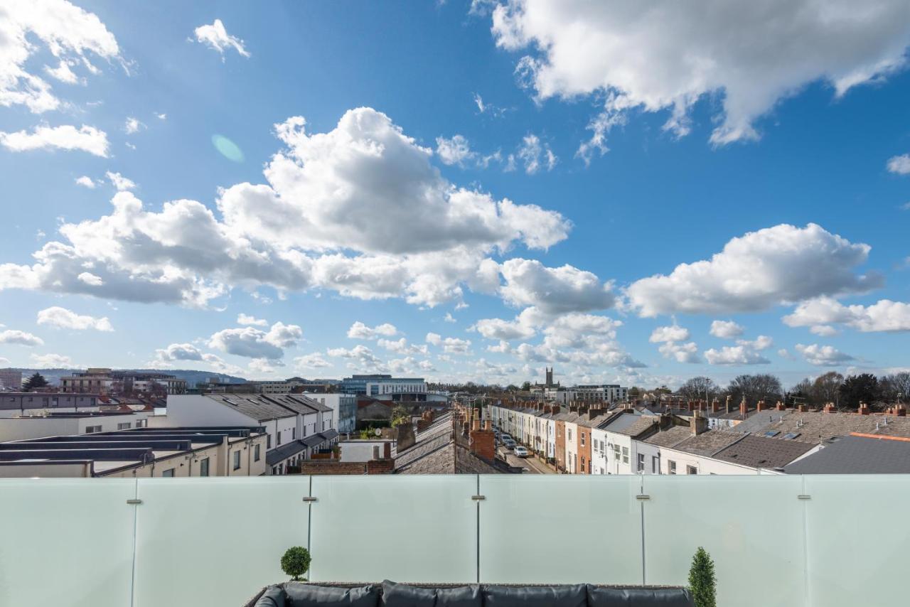 The Burton Penthouse By Fortuna Property Cheltenham Exteriör bild